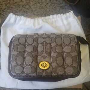 COACH DINKY 18 QUILTED MINI CROSSBODY